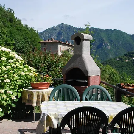 Rustico Massimo - Theater